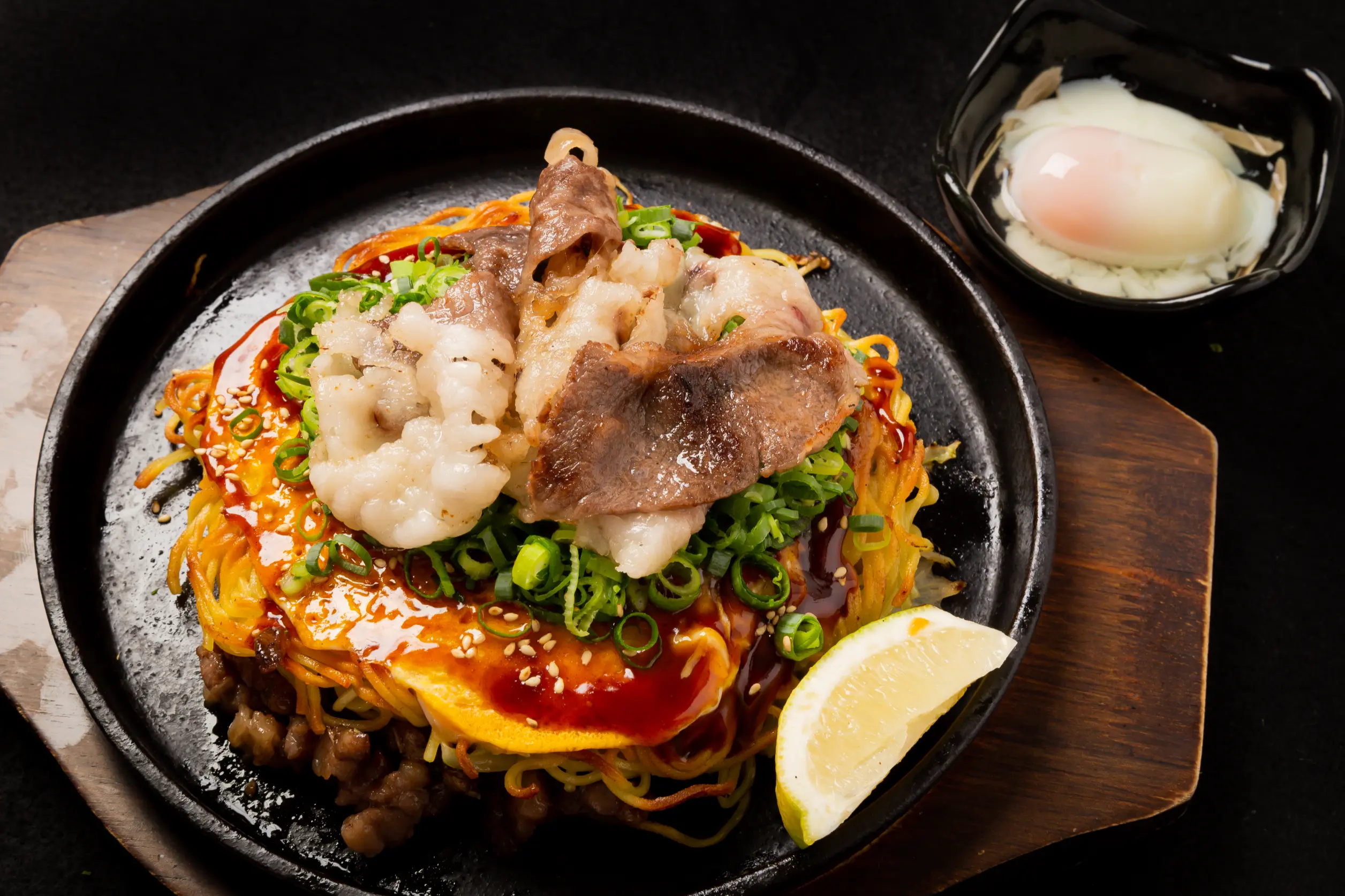 広島フェア限定 贅沢牛コウネ肉・ショブリ肉のお好み焼き
